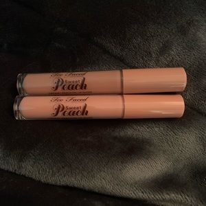 Too faced lip gloss